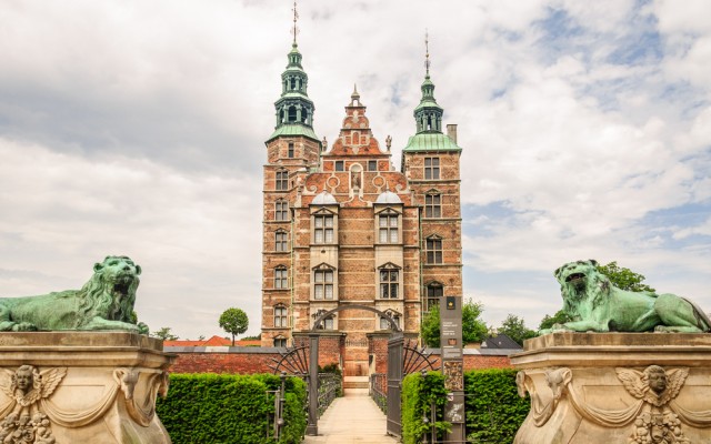 Front,View,To,The,Main,Entrance,To,The,Rosenborg,Castle